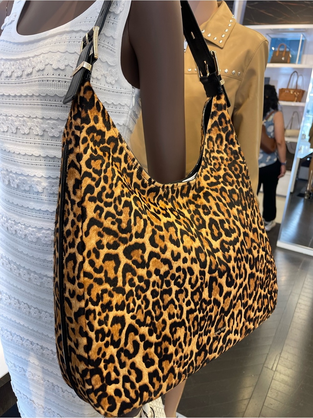 Michael Kors Nolita Large Leopard Print Calf Hair Hobo Shoulder Bag
NWT - Picture 9 of 16